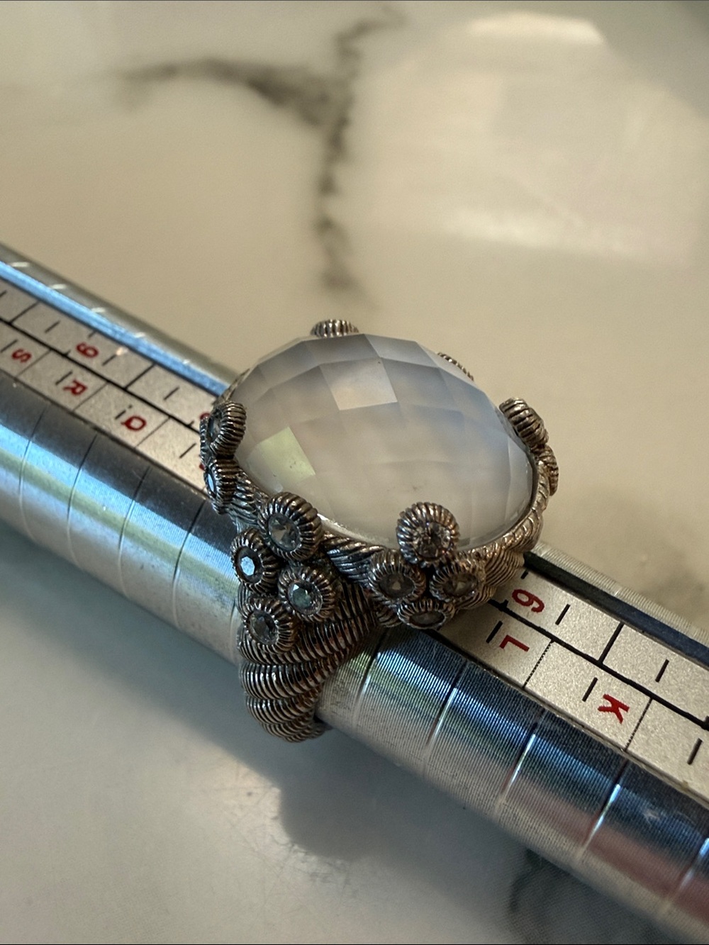 Judith Ripka faceted white agate doublet, silver band, size 7